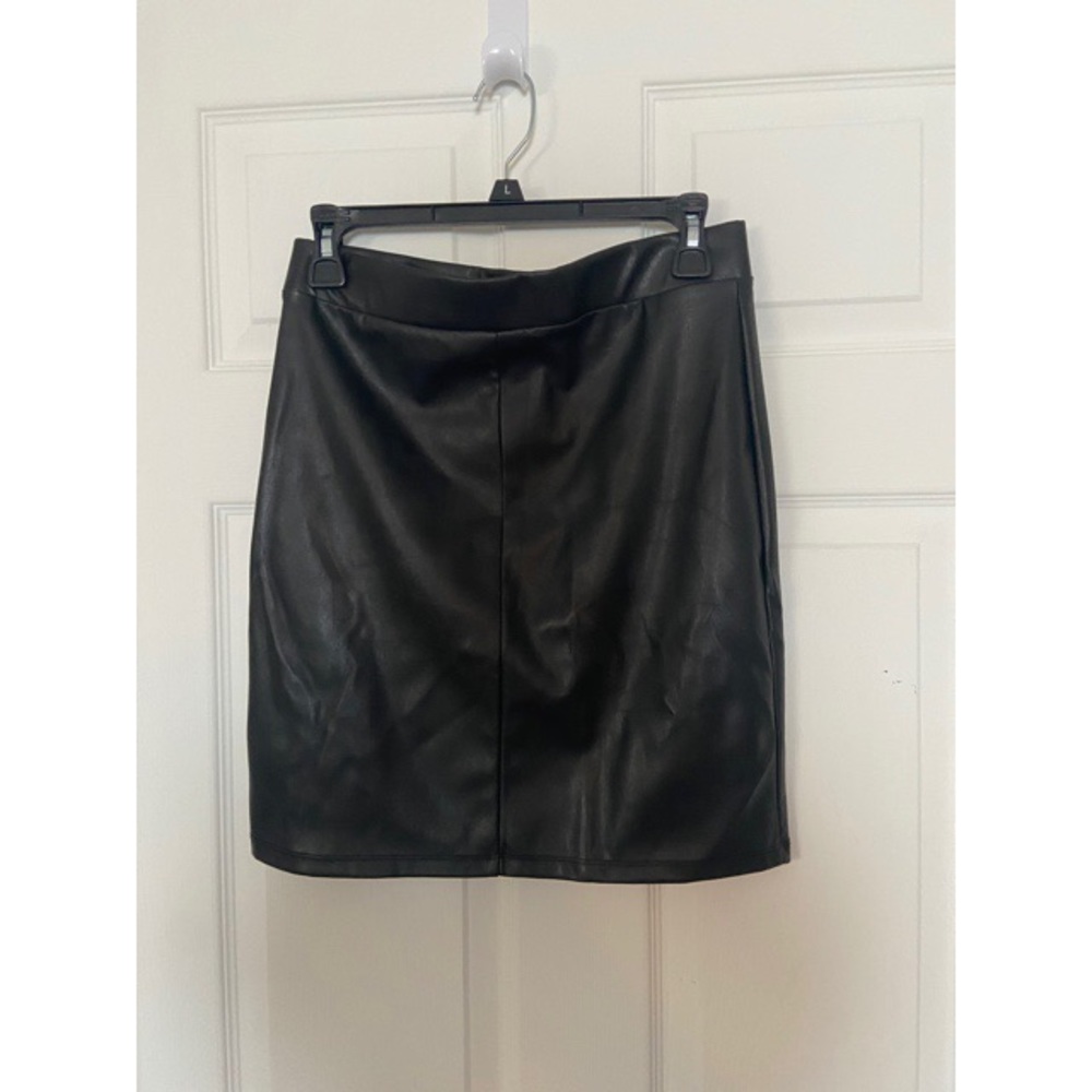 Leather skirt